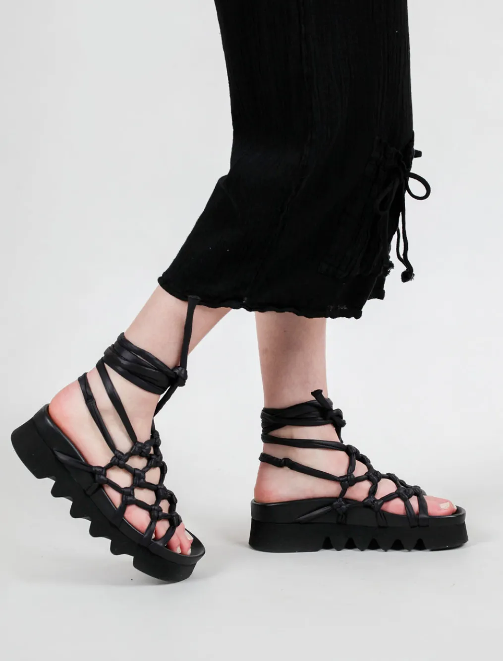 Flash Sale Evie Lou Birdcage Sandal, Black