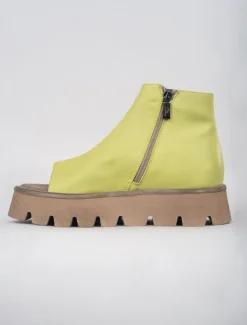 Discount Evie Lou Biscotti Sandals, Lime