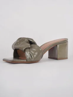 Cheap Evie Lou Cay Patent Sandal, Smoke