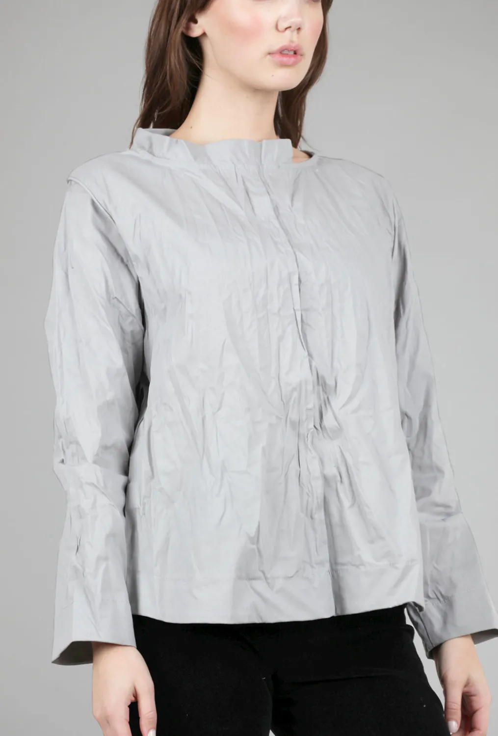 Discount Evie Lou Crinkle Tailored Top, Gray