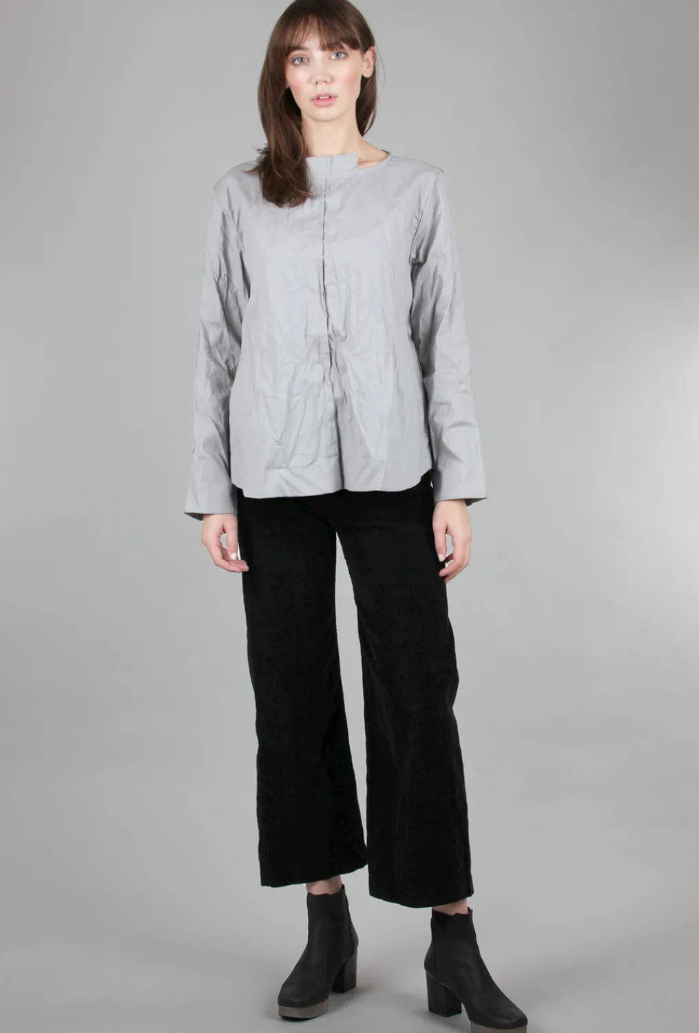 Discount Evie Lou Crinkle Tailored Top, Gray