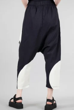 Best Sale Evie Lou Crisp Extended Rise Pant, Black/Off-White