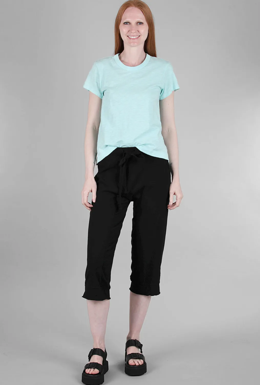 Best Evie Lou Crop Raw Easy Jogger, Black