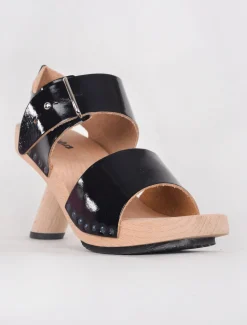 Cheap Evie Lou Hoppla Wood Sandal, Black Patent