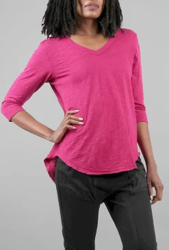 Fashion Evie Lou 3/4-Sleeve Shirttail V Tee, Berry