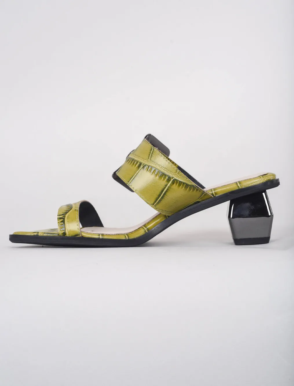 Best Evie Lou Square Croc Sandal, Green