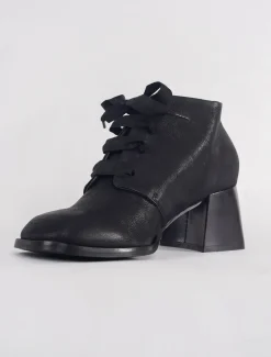 New Evie Lou Square Signora Shoe, Black