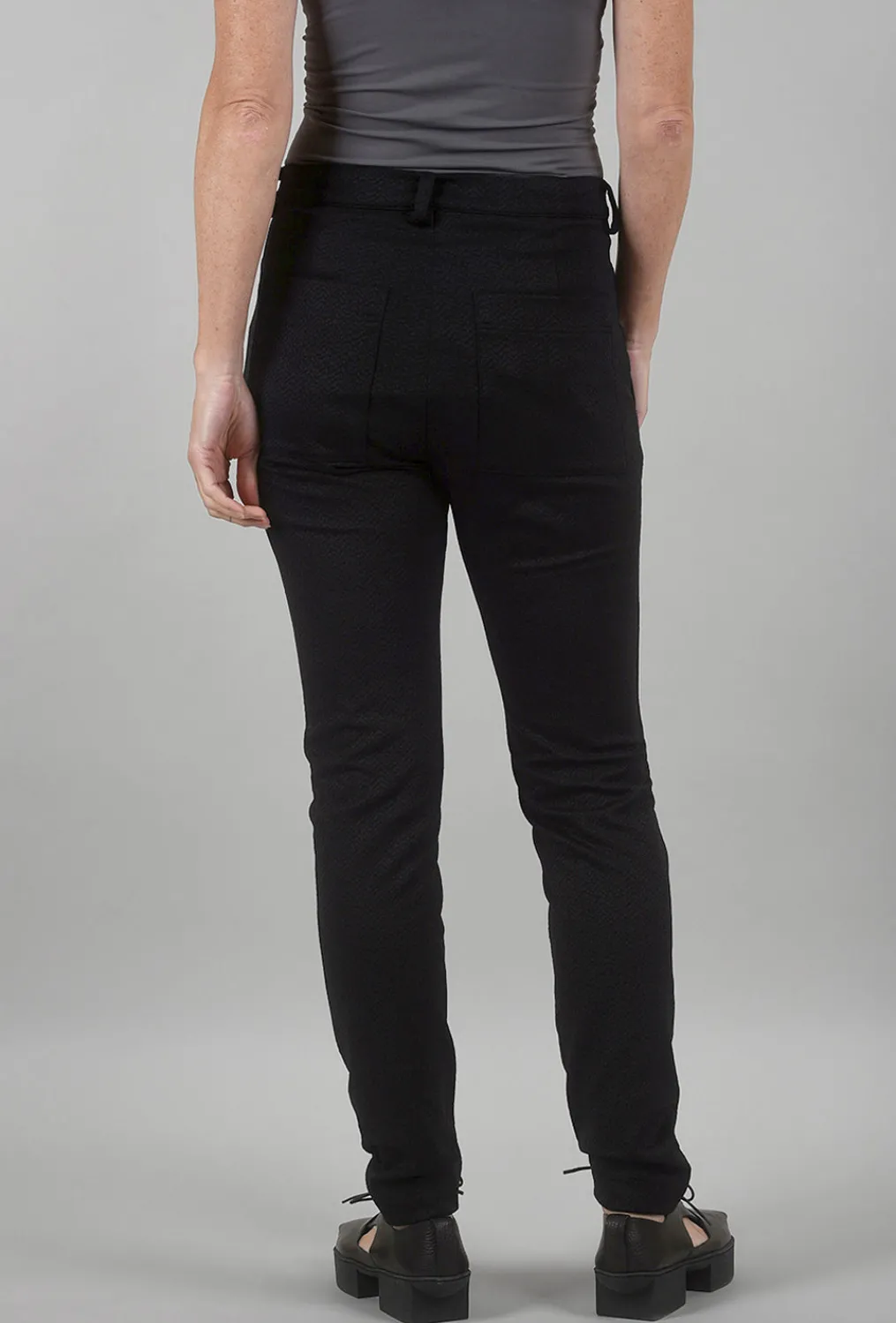 Store Evie Lou Stretch Ponte Slim Trouser, Black