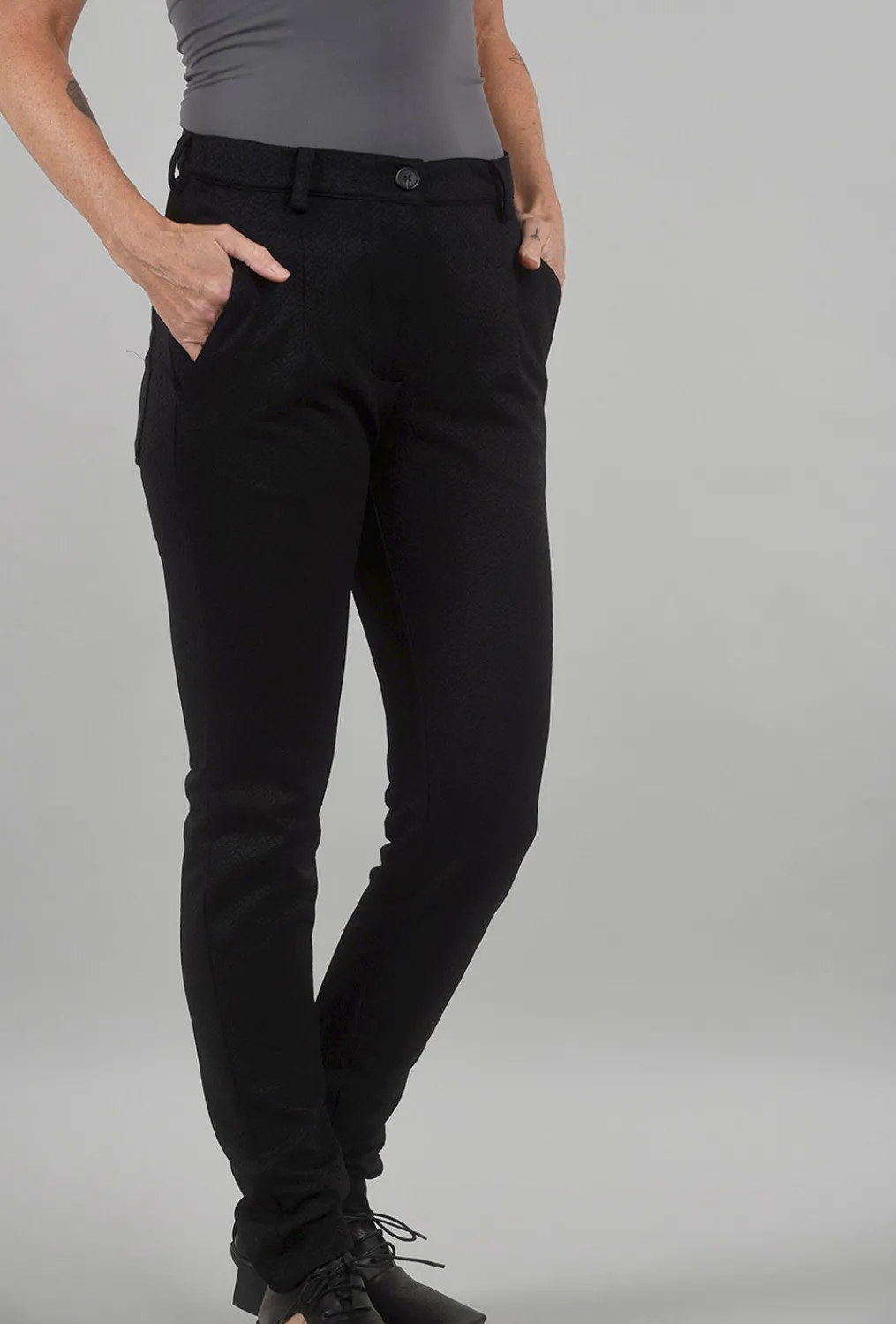 Store Evie Lou Stretch Ponte Slim Trouser, Black