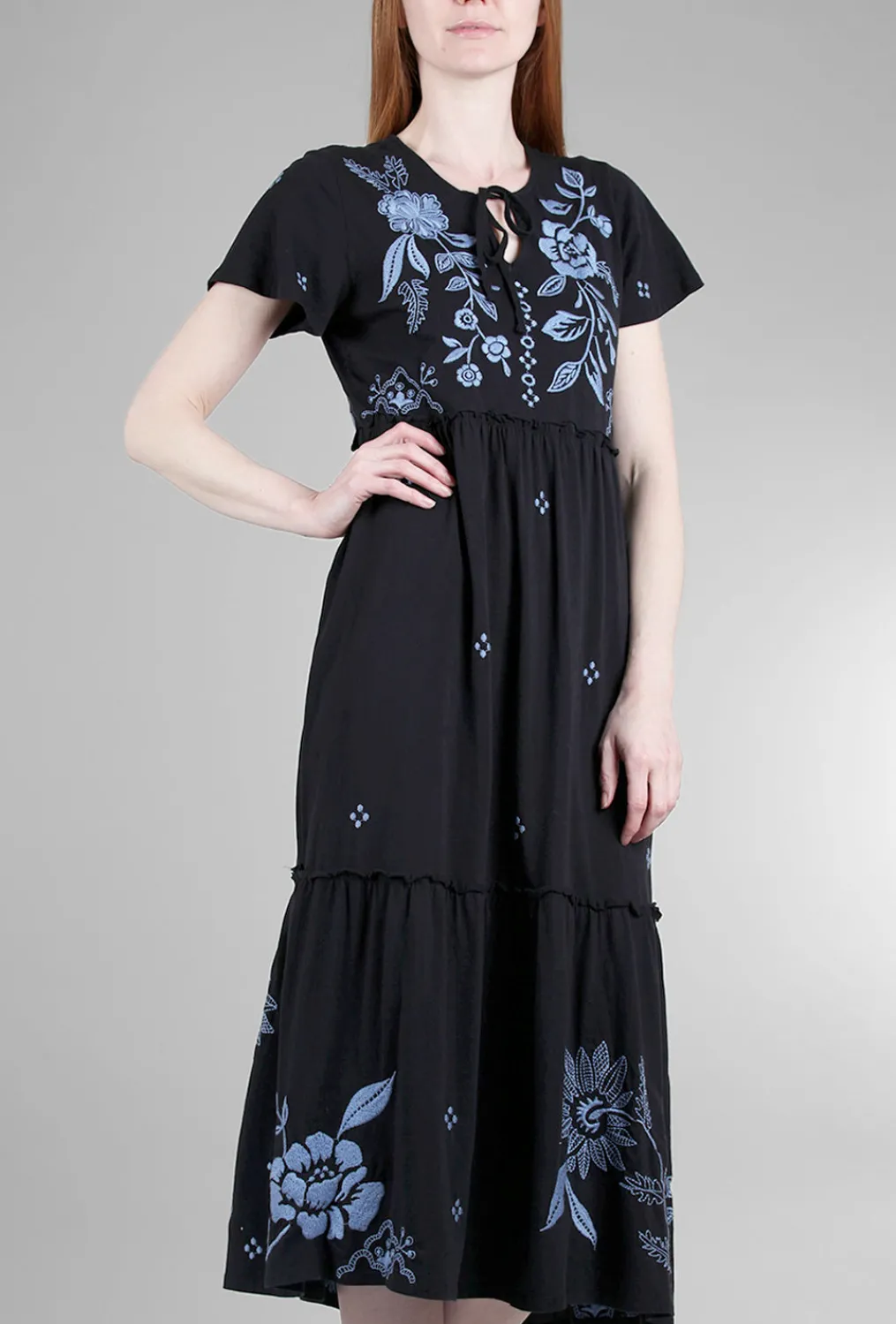 Outlet Evie Lou Tiered Knit Dress, Black