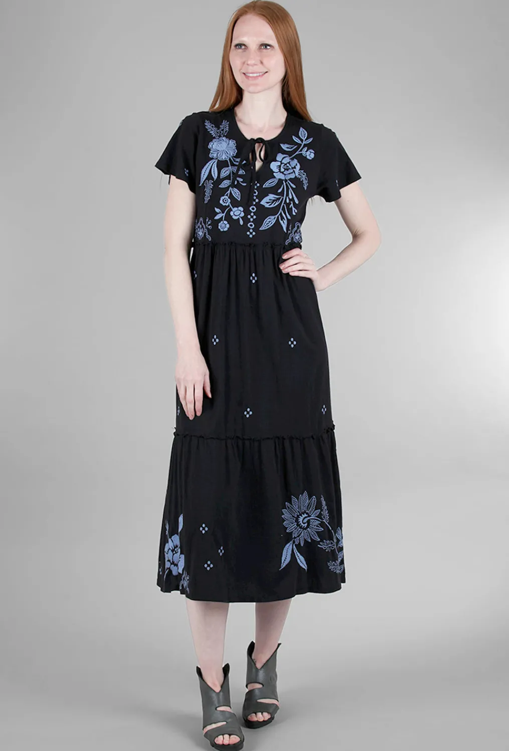 Outlet Evie Lou Tiered Knit Dress, Black
